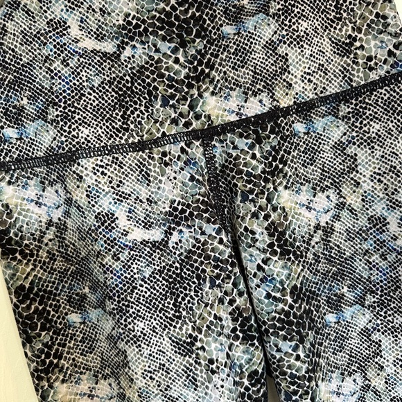 Evolution & Creation Leggings - Picture 8 of 9